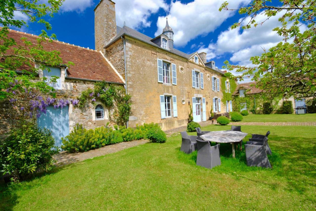 Le Domaine De Cordey Bed & Breakfast Boucé Exterior photo