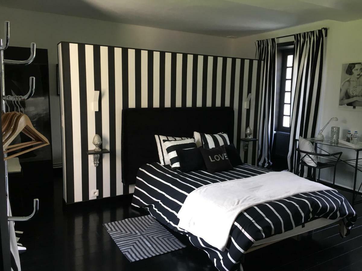 Le Domaine De Cordey Bed & Breakfast Boucé Exterior photo